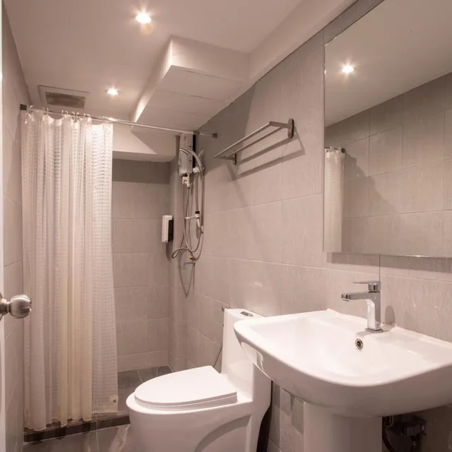 غرفة سوبيريور رباعية بسرير كينج، Sleep With Me Bangkok - BTS Phra Khanong 4/5