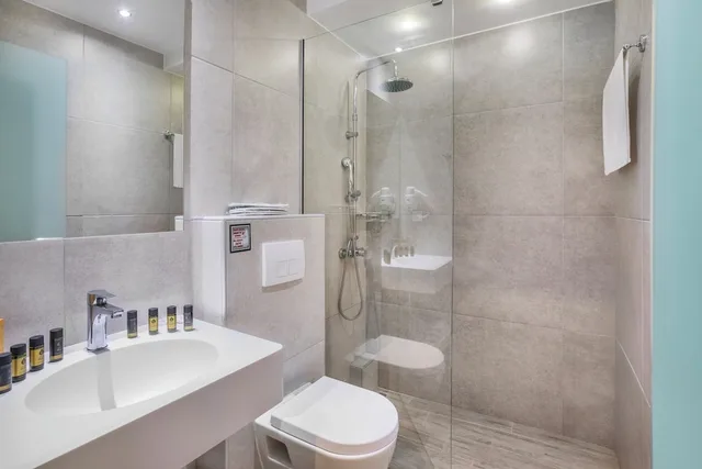 غرفة قياسية بسرير كوين، Hotel Vozina 6/9