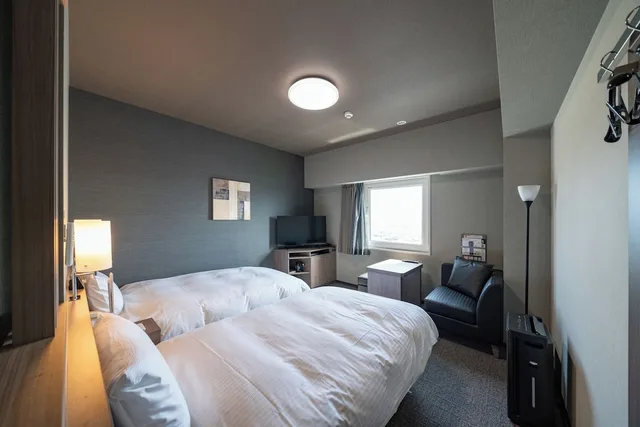 غرفة بسريرين منفصلين للمدخنين، Hotel Route Inn Tokushima Airport -Matsushige Smartinter- 1/2