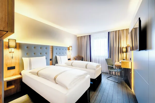 غرفة بسريرين منفصلين، Premier Inn Lindau Hotel 3/5