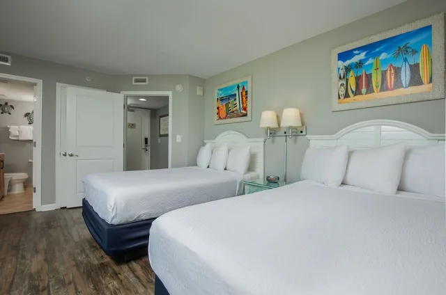 3 Bedrooms, Suite, King Bed, 4 Double Beds, Ocean Front, Sofa، Avista Resort 2/8