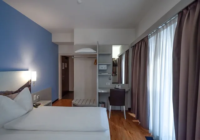 غرفة كومفورت مفردة بسرير كوين، Acquarello Swiss Quality Hotel 1/5