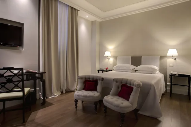 Junior Suite, Single Bed, Grand Francia And Quirinale Hotel 2/5
