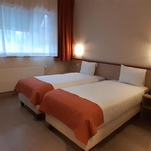 غرفة قياسية بسرير فردي، Hotel Taormina Brussels Airport 1/9