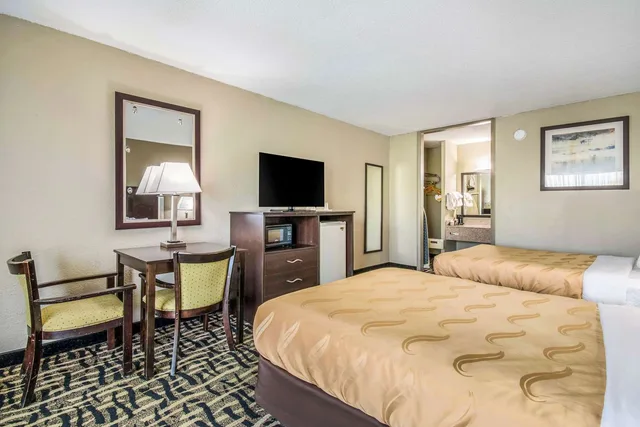 غرفة بسريرين مزدوجين، Quality Inn and Suites York PA 1/5