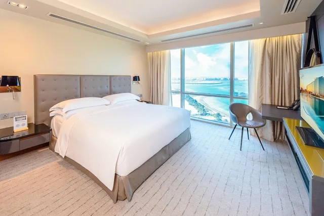 جناح غراند بسرير كينج، The Art Hotel & Resort 2/2