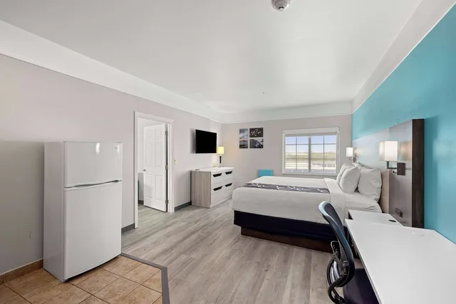 جناح عائلي بسريرين كينج بغرفتي نوم، La Quinta Inn Suites Raymondville 4/7
