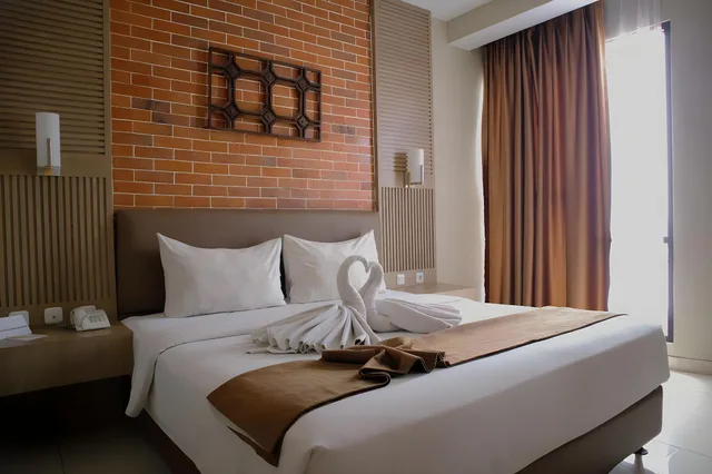 غرفة سوبيريور بسرير كينج، Lynn Hotel Mojokerto 3/3