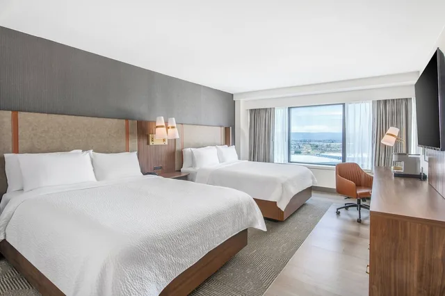 غرفة قياسية بسريرين مزدوجين، Holiday Inn Torrance 1/9