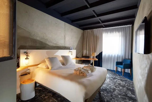 غرفة سوبيريور بسرير كوين بإطلالة على الحديقة، Best Western Premier Clos Syrah Hotel & Spa 1/5