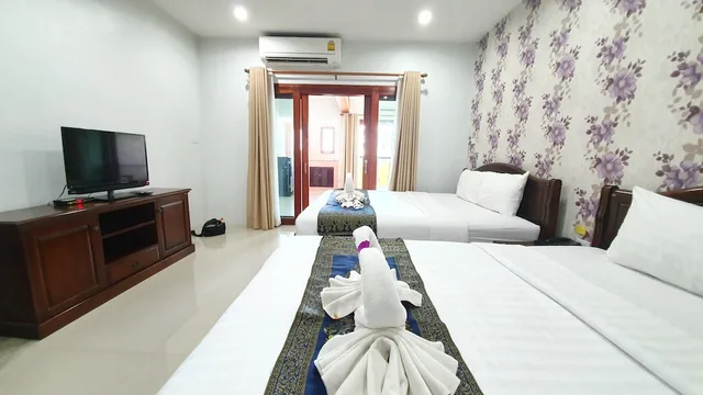 غرفة عائلية بسرير كينج وسريرين منفصلين، DOUNGTA ANDA HOTEL 4/10