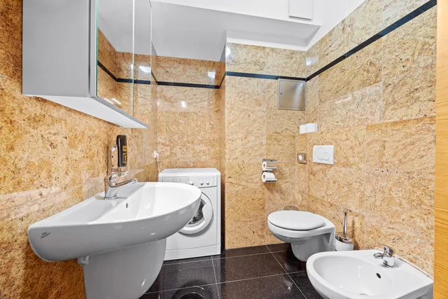 One bedroom apartment for 2 persons with balcony، Prague City Residence 5/9