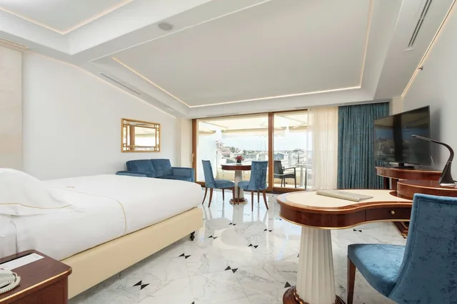 جناح جونيور بسرير كينج بإطلالة على البحر بشرفة، Ortea Palace Hotel, Sicily, Autograph Collection 2/8