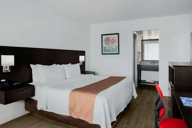 Upgrade, King Bed, Accessible، Quality Inn Miami South 3/3