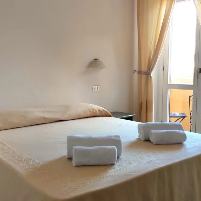 غرفة قياسية بسرير مزدوج أو سريرين منفصلين، Castello Hotel Sardinia 9/10