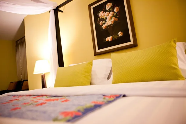 جناح جونيور بسرير كينج مع أريكة، Baan Phuanda Phuket 3/5