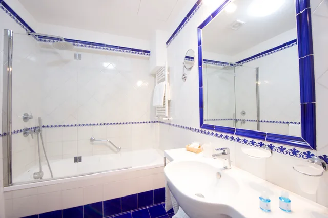 غرفة سوبيريور بسرير مزدوج أو سريرين منفصلين، Grand Hotel Excelsior 3/3