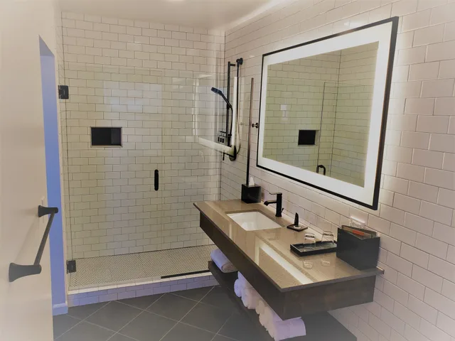غرفة قياسية بسرير فردي، Hotel Indigo Spokane Downtown 3/4