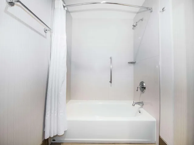 جناح بسرير كينج، Hilton Santa Cruz/Scotts Valley 5/5
