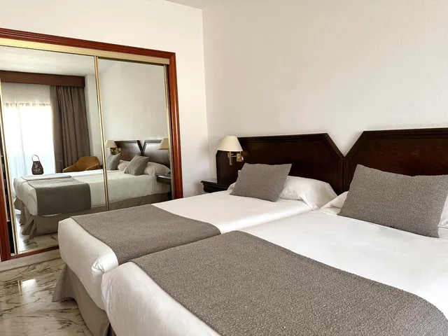 غرفة بسرير فردي، Hotel Turia 6/10