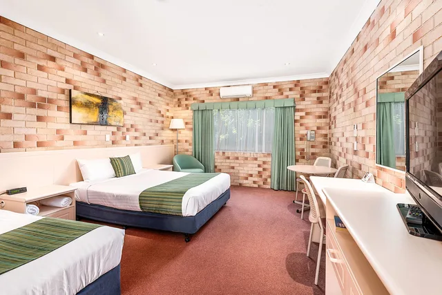 غرفة كبيرة بسريرين منفصلين، Comfort Inn Glenfield 5/8