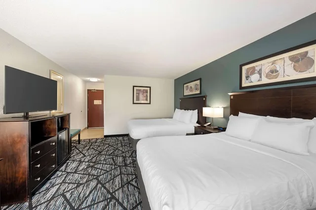 غرفة قياسية بسريرين كوين، Best Western Plus Anderson 3/10