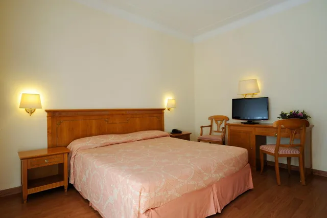 غرفة مزدوجة قياسية بشرفة، LVG Hotel Collection - Majestic 9/10