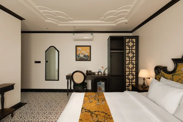Deluxe, King Bed, City View, Balcony, C'Lau Hotel Ninh Binh - A Gem Nestled in Ancient Quarter 2/10