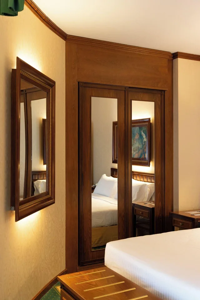 جناح جونيور، GRAND HOTEL TRENTO 7/8