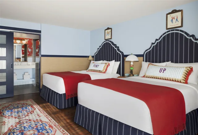 غرفة بسرير كوين، Graduate by Hilton Dallas 5/7