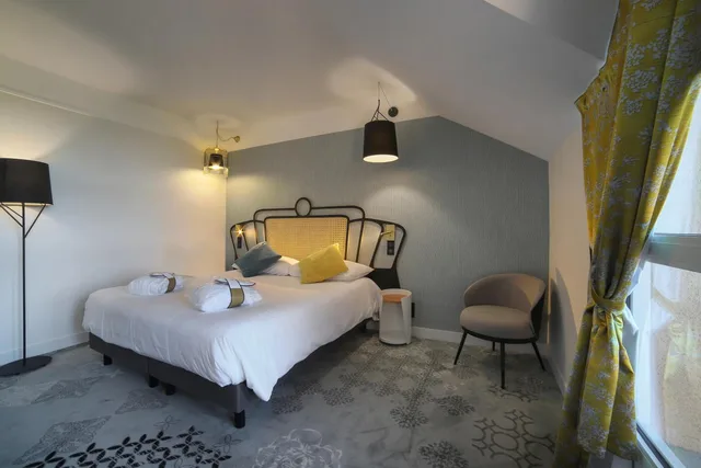 غرفة بريفيليج ثلاثية بشرفة، Hotel Mercure Orleans Portes de Sologne 3/7
