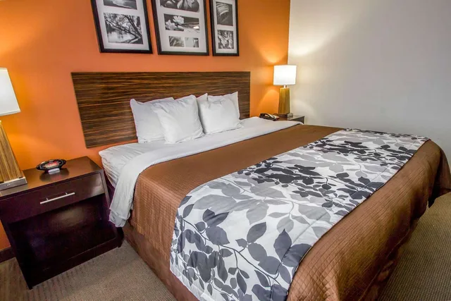 غرفة بسرير كينج، Sleep Inn JFK Airport Rockaway Blvd 1/1