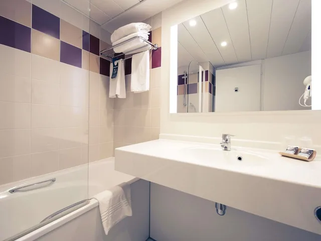 غرفة قياسية بسريرين منفصلين، Mercure Grenoble Centre Alpotel 9/10