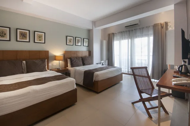غرفة بريميير بسريرين كوين، Aloha Boracay Hotel 5/10
