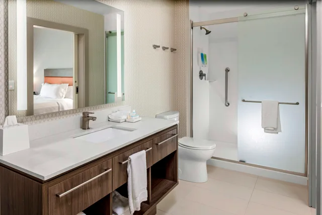 استوديو بسريرين كوين لذوي الإعاقة، Home2 Suites By Hilton Salisbury 2/2