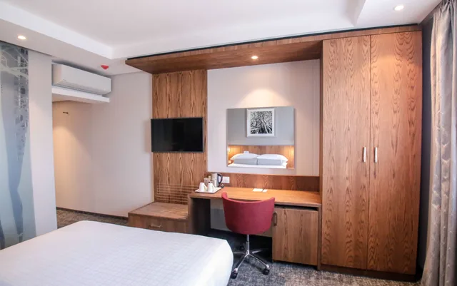 Standard Room, Holiday Inn Nairobi Two Rivers Mall an IHG Hotel 7/10