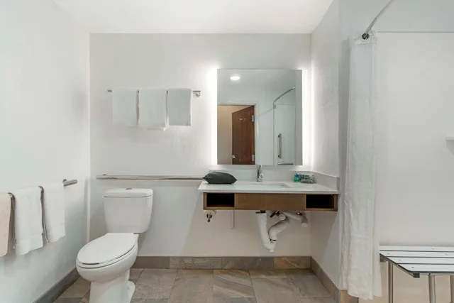 جناح بسرير كينج لذوي الإعاقة، Best Western Galt Inn 3/4