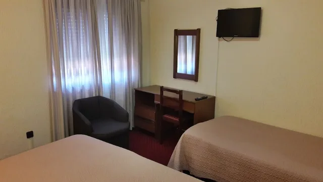 Room, Triple, 3 Beds, HOTEL SAO GABRIEL(FORMERLY Solar Residencial S. Gabriel) 2/5
