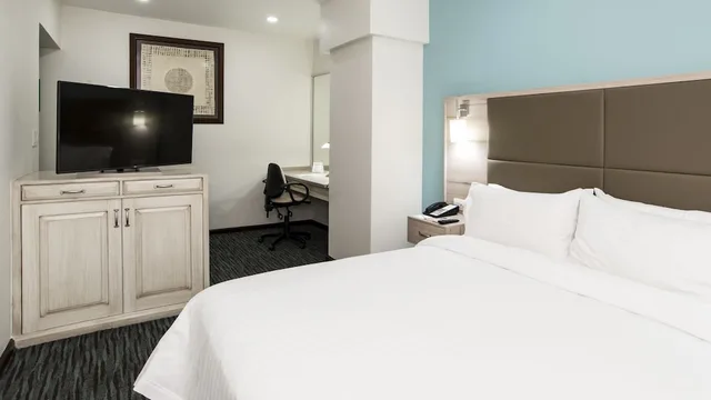 غرفة قياسية بسرير كوين، Holiday Inn Suites Mexico Zona Reforma An Ihg Hotel 3/5