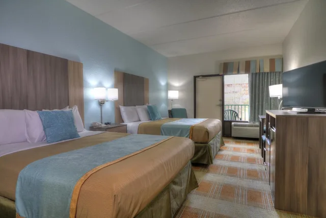غرفة بسريرين كوين بشرفة، Pigeon River Inn 5/10