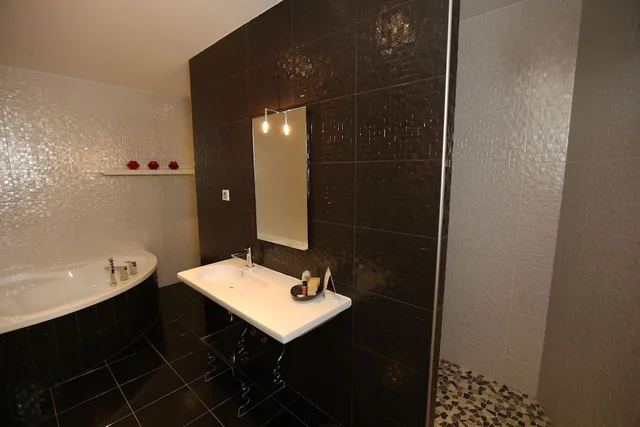 غرفة جونيور، Les Criquets HÔtel Restaurant Spa 2/3
