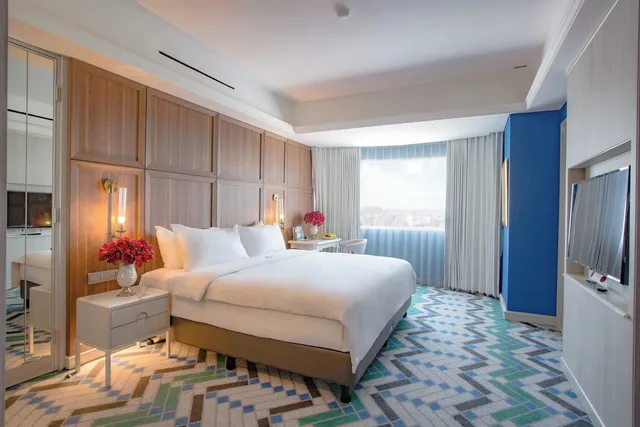 غرفة بريميير ديلوكس بسرير كينج، Java Paragon Hotel And Residences 1/3