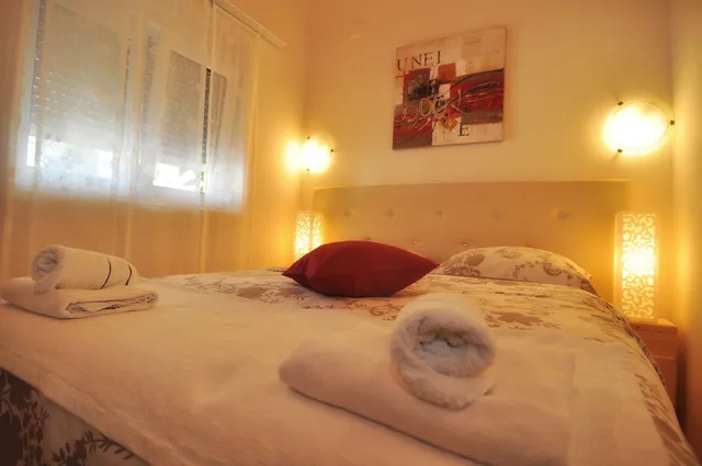 شقة بإطلالة على المسبح بشرفة بغرفتي نوم، Villa Vanilla 3/10