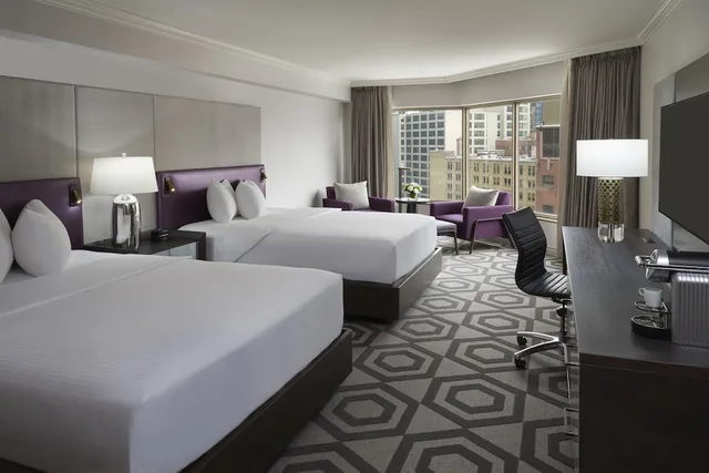 غرفة بريميوم بسريرين مزدوجين مع دخول صالة النادي، INTERCONTINENTAL TORONTO CENTRE 2/9