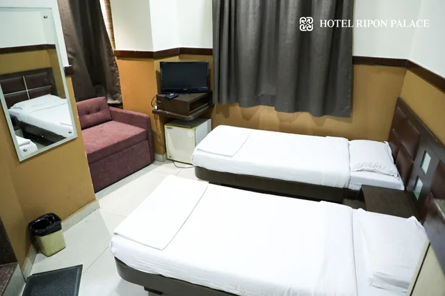غرفة ديلوكس ثلاثية بسرير مزدوج وسرير فردي، Oyo Rooms Mumbai Central 4/4