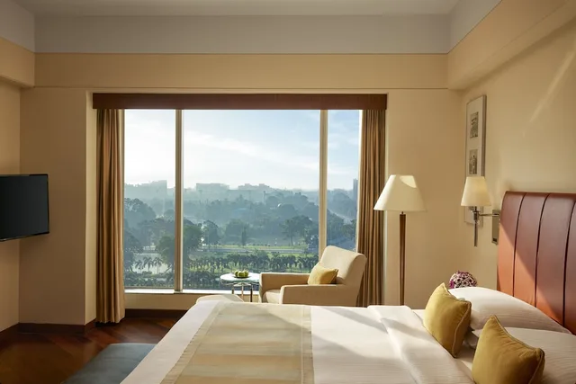 غرفة بسرير كينج بإطلالة على المسبح، HYATT REGENCY KOLKATA 3/5