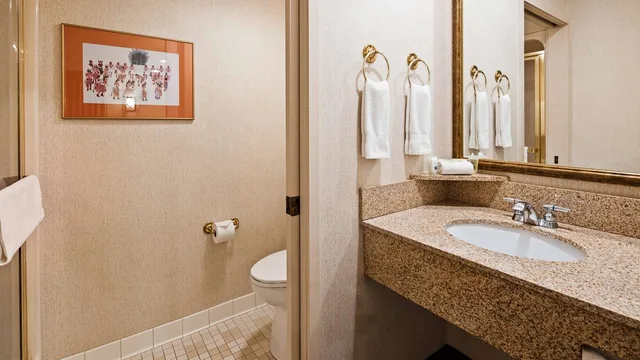 غرفة بسريرين كوين، Inn at Santa Fe, SureStay Collection by Best Western 3/4