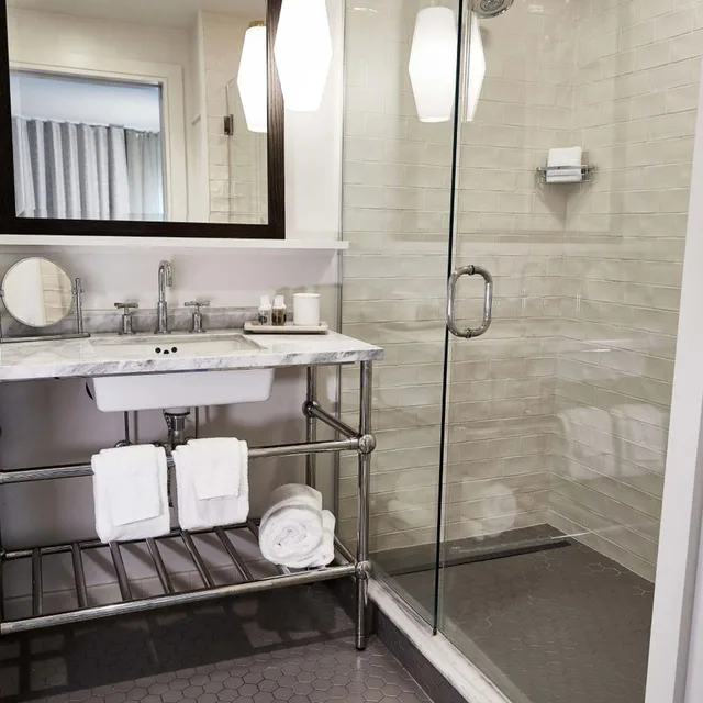River, Studio, Suite, King Bed، The Alida, Savannah, a Tribute Portfolio Hotel 4/5