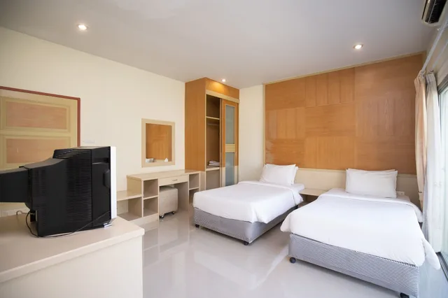 2 Bedrooms, House, 1 Queen and 3 Single Beds, Terrace، Thara Cholapruek Resort 2/3