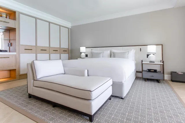 Luxury, Single Bed, Ocean Front، The Fairmont Royal Pavilion 3/10